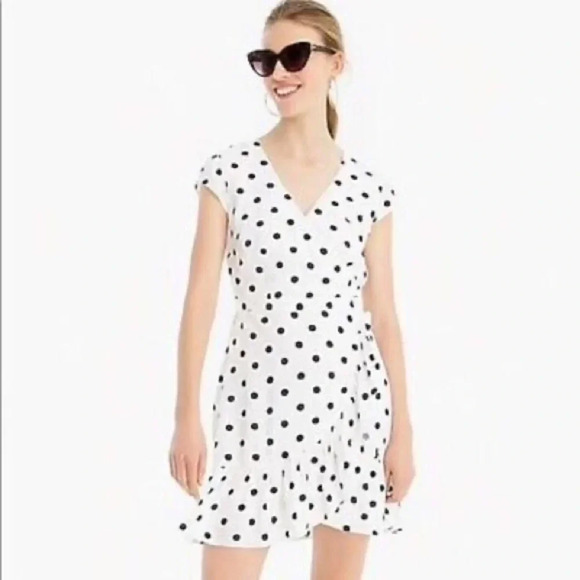 J Crew Cap Sleeve White Black Polka Dots Dress Ruffled Front V- Neck size 6 - Picture 4 of 16